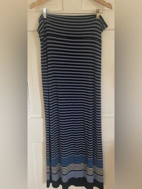 Max Studio Navy & White Striped Maxi Skirt Large